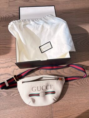 Gucci White Leather Fanny Pack